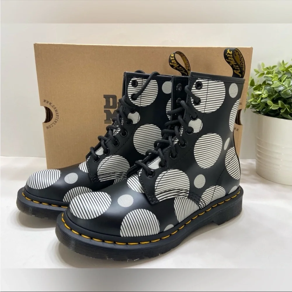 Dr. Martens Polka Dot Combat Boots NEW IN BOX - Picture 8 of 11
